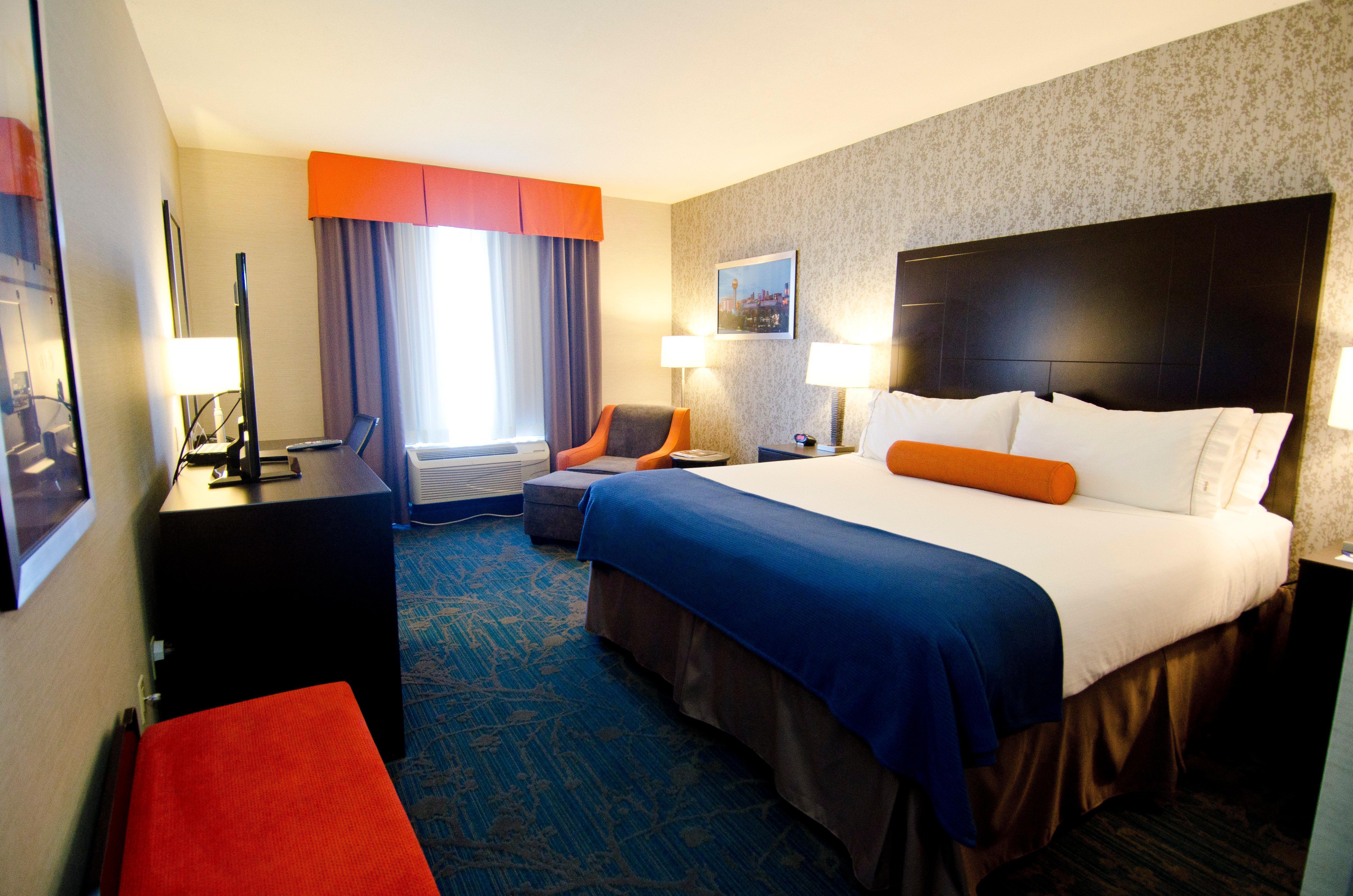 Holiday Inn Express Hotel & Suites Knoxville By Ihg Exterior photo